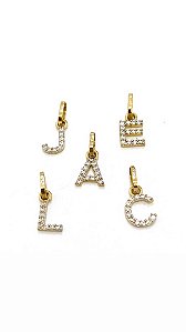 Argola Letra Personalizada com Zircônia em ouro 18K