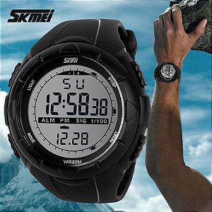 Fashion Waterproof Men's Boy LCD Digital Stopwatch Date Rubber Sport Wrist Watch Elegant Gifts