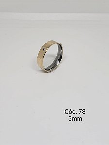 lisa em ouro 18k c/ base em aço c/ pedra 5mm - reta