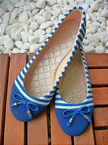 Sapatilha Azul e Branco Listrada Sapatilha Azul e Branco Listrada