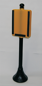 Pedestal Personalizado com Placa Móvel A4