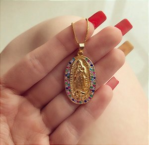 Corrente Medalha Nossa Senhora de Guadalupe com Zircônia Colorida Dourado