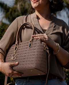 Bolsa Feminina Chenson Original - Cristal Monograma Coração - Alça de Mão - Café 3485396