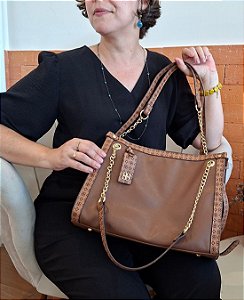 Bolsa Shoulder Detalhe Monograma - Alça de Ombro - Chenson 3485541 - Café