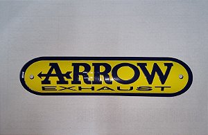 Plaqueta Arrow em aluminio com logo amarelo e preto 135X30mm