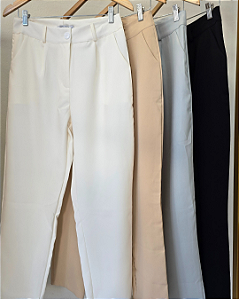 Calça alfaiataria reta