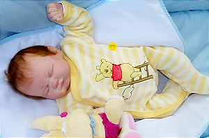 Bebê Reborn Menina Lilly May 47 Cm Olhos Fechados Detalhes Reais Com Lindo Enxoval E Acessórios