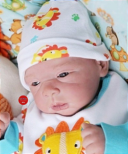 Bebê Reborn Menino Michelle 45 Cm Olhos Abertos Super Realista Acompanha Enxoval E Uma Linda Chupeta