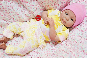 Bebê Reborn Menina Shyann 43 Cm Olhos Abertos Princesinha Realista Acompanha Lindo Enxoval Promoção