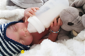 Bebê Reborn Menino Charlotte 46 Cm Olhos Fechados Silicone Sólido Parece Um Bebê De Verdade