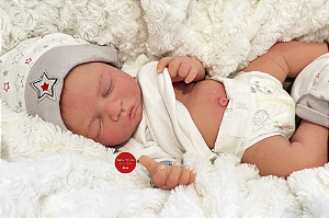 Bebê Reborn Menino Silicone Sólido 43 Cm Olhos Fechados Detalhes Reais De Um Bebê Pode Tomar Banho
