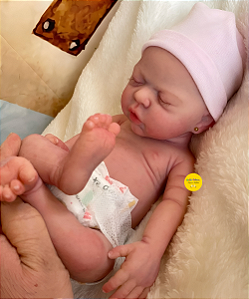 Bebê Reborn Menina Isabela 35 Cm Olhos Fechados Silicone Sólido Pode Dar Banho Bebê Realista
