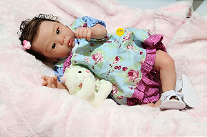 Boneca Bebê Reborn Menina Eleanor 50 Cm Olhos Abertos Bebê Quase Real Com Enxoval E Acessórios