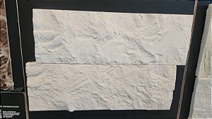 Crema Extra Rock Face 10x30cm - TGM06 - Glass Mosaic