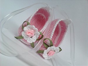 A184 Sapatilha de croche menina rosa bebe e branco