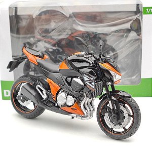 Miniatura Kawasaki Z800 2014 Laranja Automaxx 1:12 - 18 cm