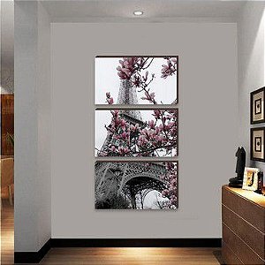 Trio de quadros decorativos paisagem Torre Eiffel com flor de cerejeira - vertical [BOX DE MADEIRA]