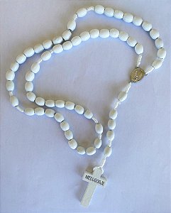 Terço de Madeira Mogno Branco