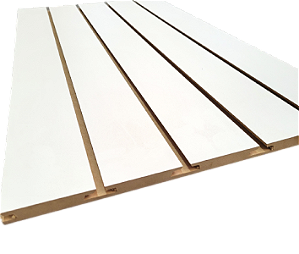 Painel canaletado slat wall MDF18mm BRANCO 60cm (A)x90cm M (L) -4 trilhos - 10cm entre trilhos - sob medida (11) 94220-9117