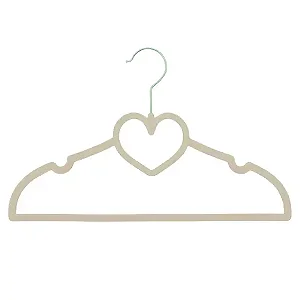 50 Cabides veludo infantil bege com forma de coração – Premium - Alta resistência e flexibilidade- 21cm A x 32 cm L x 5 mm espessura- Pronta entrega