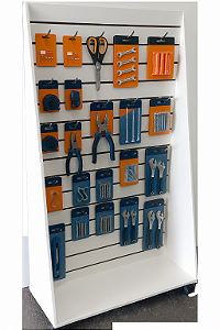 Gôndola expositor loja de 1 face pirâmide | Rodas na base | Canaletas de PVC nos trilhos |1,90m x 90cm | Madeira MDF18MM - Outras medidas (11) 94220-9117