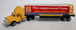 Caminhão com Trailer Fire-Suppressant Foam 