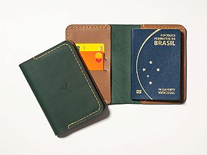 Capa para Caderneta e Passaporte - Couro Bicolor Verde e Caramelo