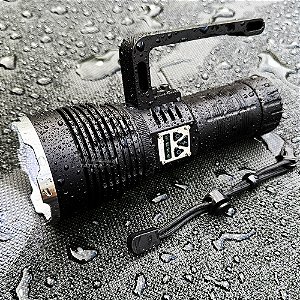 Lanterna Holofote Tática Colossus 3000m de Alcance 14.930.000 Lumens 3 Leds V8 Luz Branca Amarela e UV Ultra Violeta