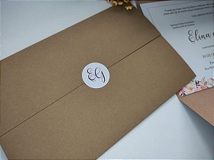 Convite Casamento KRAFT Rústico com Adesivo Com Iniciais