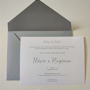 Convite Casamento Cinza com iniciais Metalizadas Prata