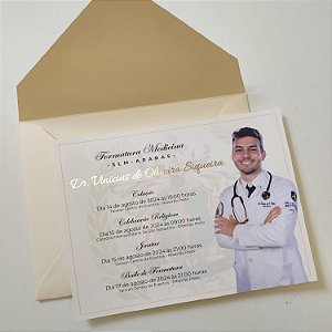 Convite de Formatura Marfim com Metalizado Dourado
