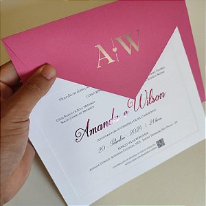 Convite Casamento Fucsia com Metalizado e Borda Relevo
