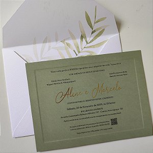 Convite Casamento Forrado Brasão no Envelope Metalizado Nomes Verde Oliva Borda em Relevo Lacre de cera