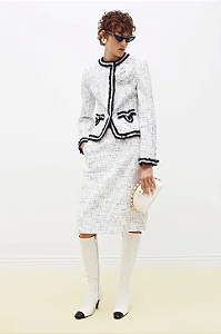 Chanel - Jaqueta em tweed preta e branca / 2026