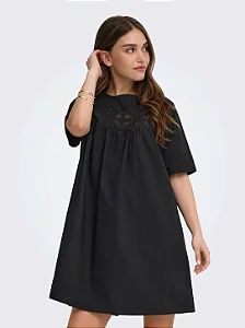Zara Vestido curto bordado