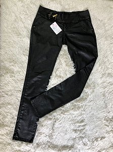 Calça em Couro Ecológico Preta 42