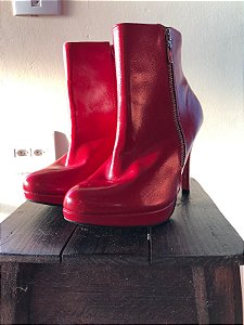 Bota Vermelha Cano Curto TAM 38