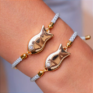 Pulseira Ajustável Cordão Torcido com Peixe Liso e Zircônia