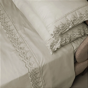 Jogo de Cama Rendado Solteiro Percal Soft 300 Fios Manteiga - 3 peças