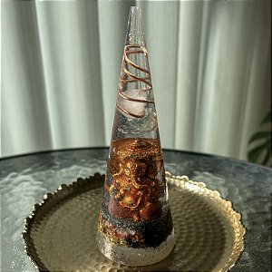 Cone Orgonite Prosperidade e Abertura de Caminhos e Superação de Obstáculos Com Ganesha - Olho de Tigre, Pirita e Cornalina