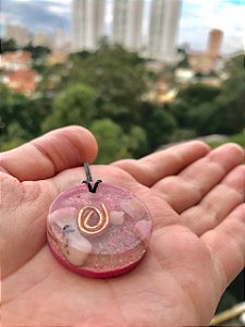 Orgonite Pingente do amor e paz com Opala Rosa