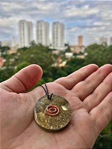 Orgonite pingente citrino - Felicidade, vitalidade e crescimento pessoal