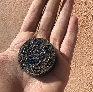 Orgonite pessoal cubo de Metatron - com cristal de quartzo