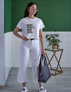 Camiseta Lash - Final de semana, Amigos , Pipoca e cílios feitos