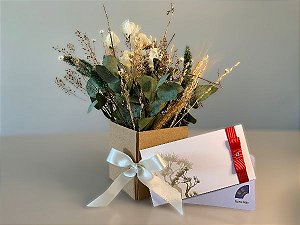 Kit Voucher Shiatsu 60' com Box de Flores e Almofada Para Descanso dos Olhos