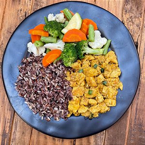 Frango ao curry, arroz 7 grãos e mix de legumes - SPICY - 350g