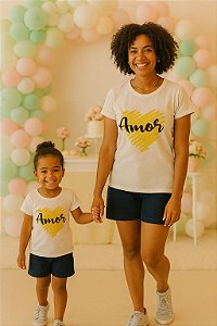 Kit Mãe e filha t-shirts branca Amor