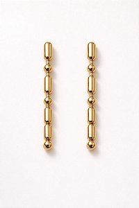 Brinco Semi-Joia minimalista dourado cumprido