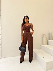 Conjunto Feminino Alfaiataria Premium Cropped com Calça Pantalona Paris