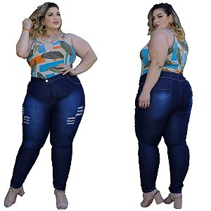 Calça Jeans Feminina Plusize Escura Rasgada